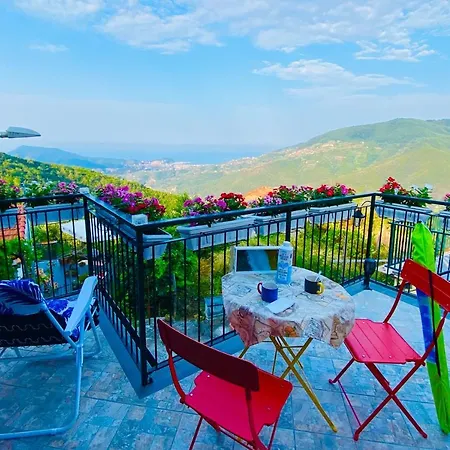 Апартаменты La Collina Sul Mare - Сестри-Леванте