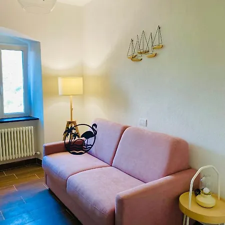 La Collina Sul Mare - *